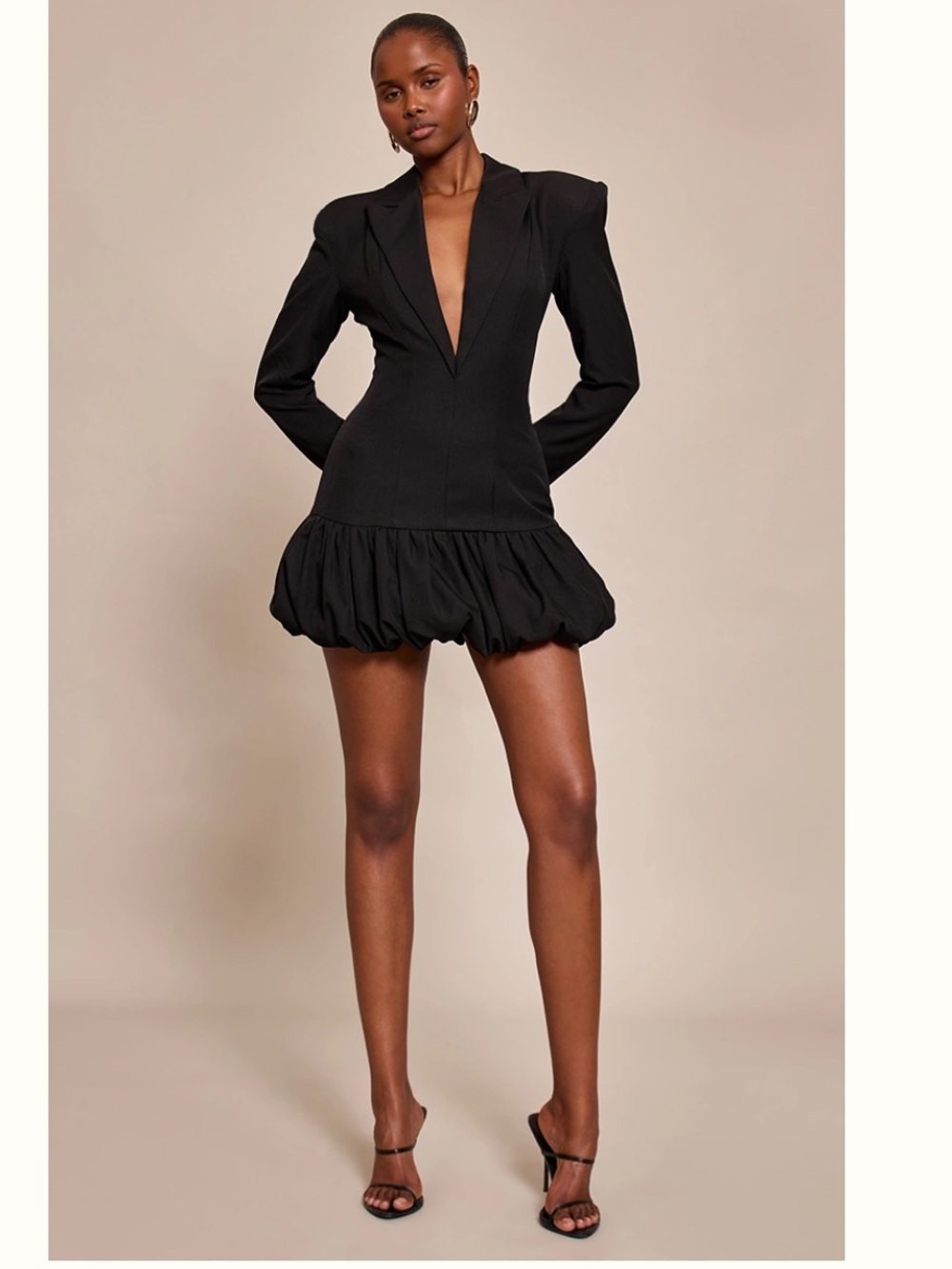 PrettyLittleThing Size 6 Chocolate Deep V Puff-Hem Mini Dress